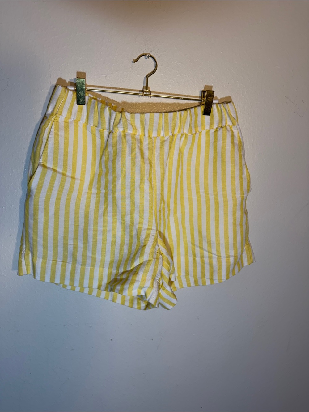 On 34th Linen Blend High-Waist Yellow White Stripe Cotton Lined Pull-On Shorts M